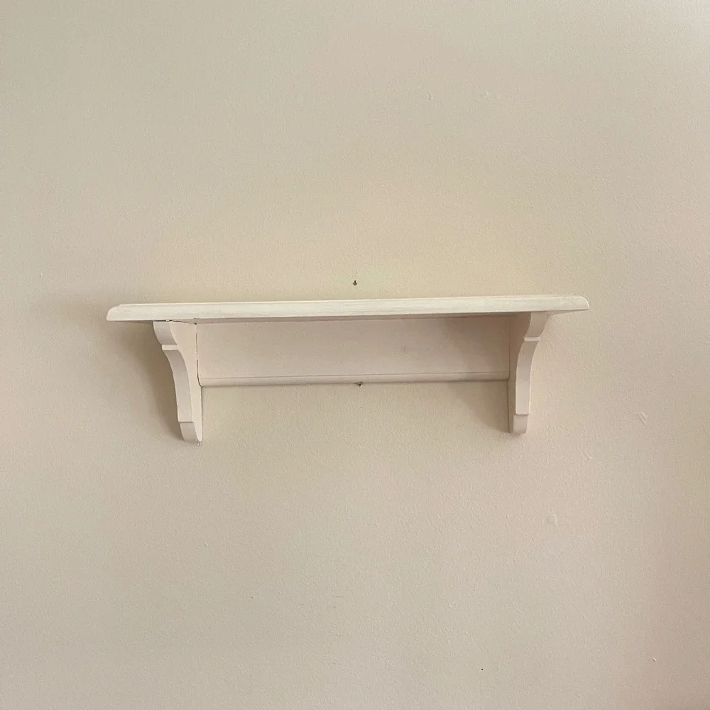 Vtg Wooden Wall Display Shelf Cottage Farmhouse Trinket 18